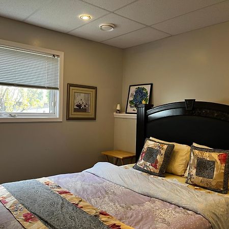 Citadel Cozy Quilt Private Bedroom Calgary Luaran gambar