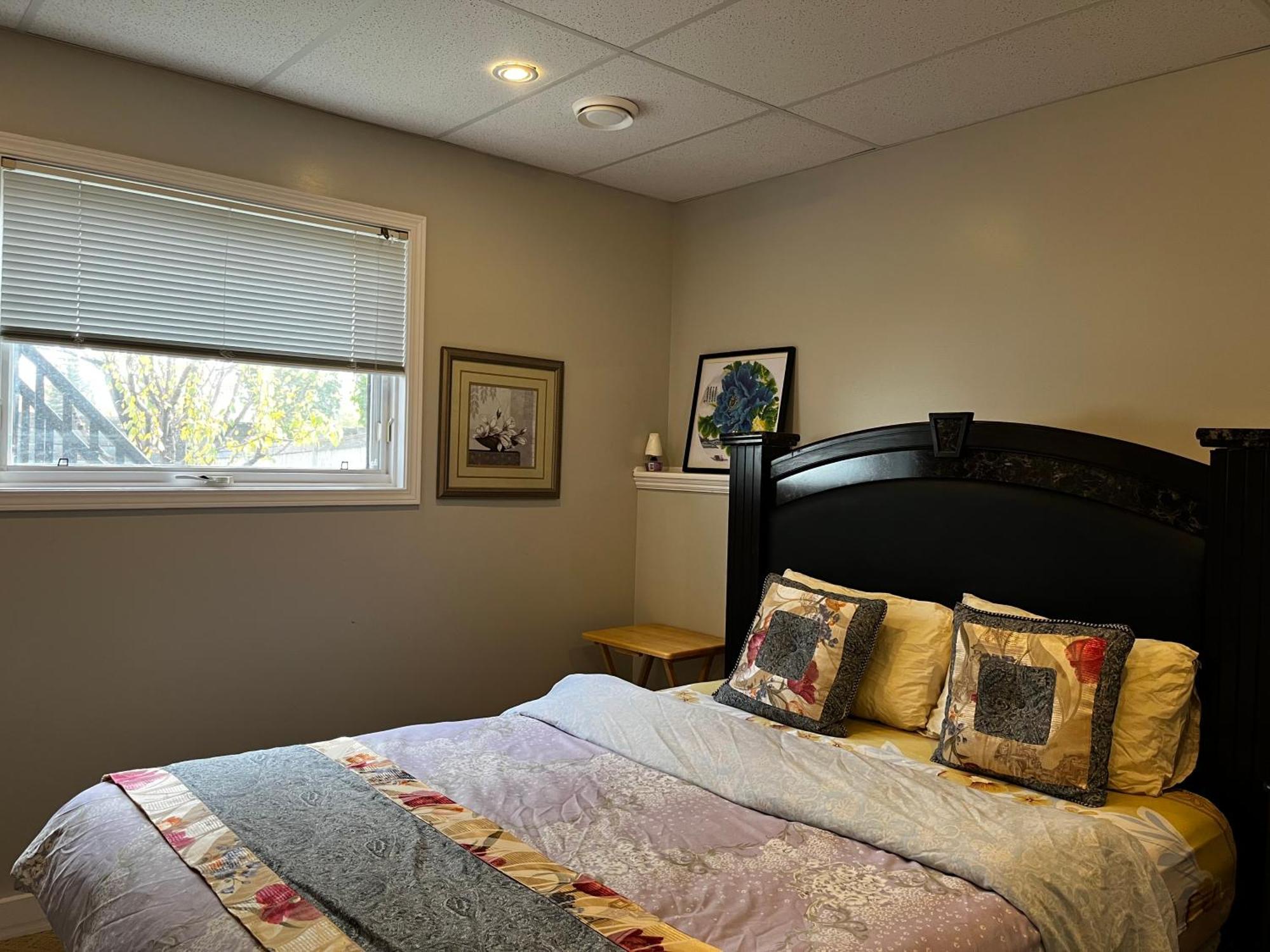 Citadel Cozy Quilt Private Bedroom Calgary Luaran gambar