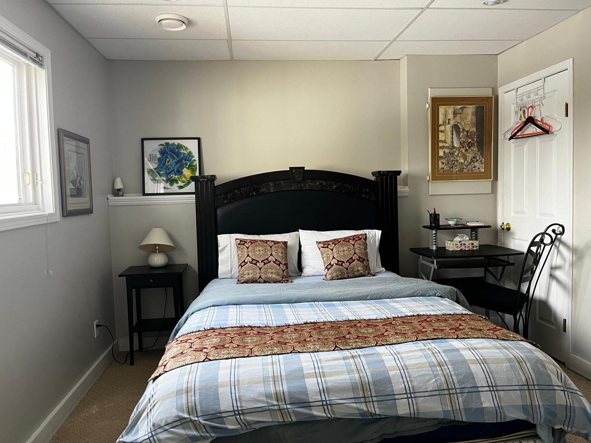 Citadel Cozy Quilt Private Bedroom Calgary Luaran gambar